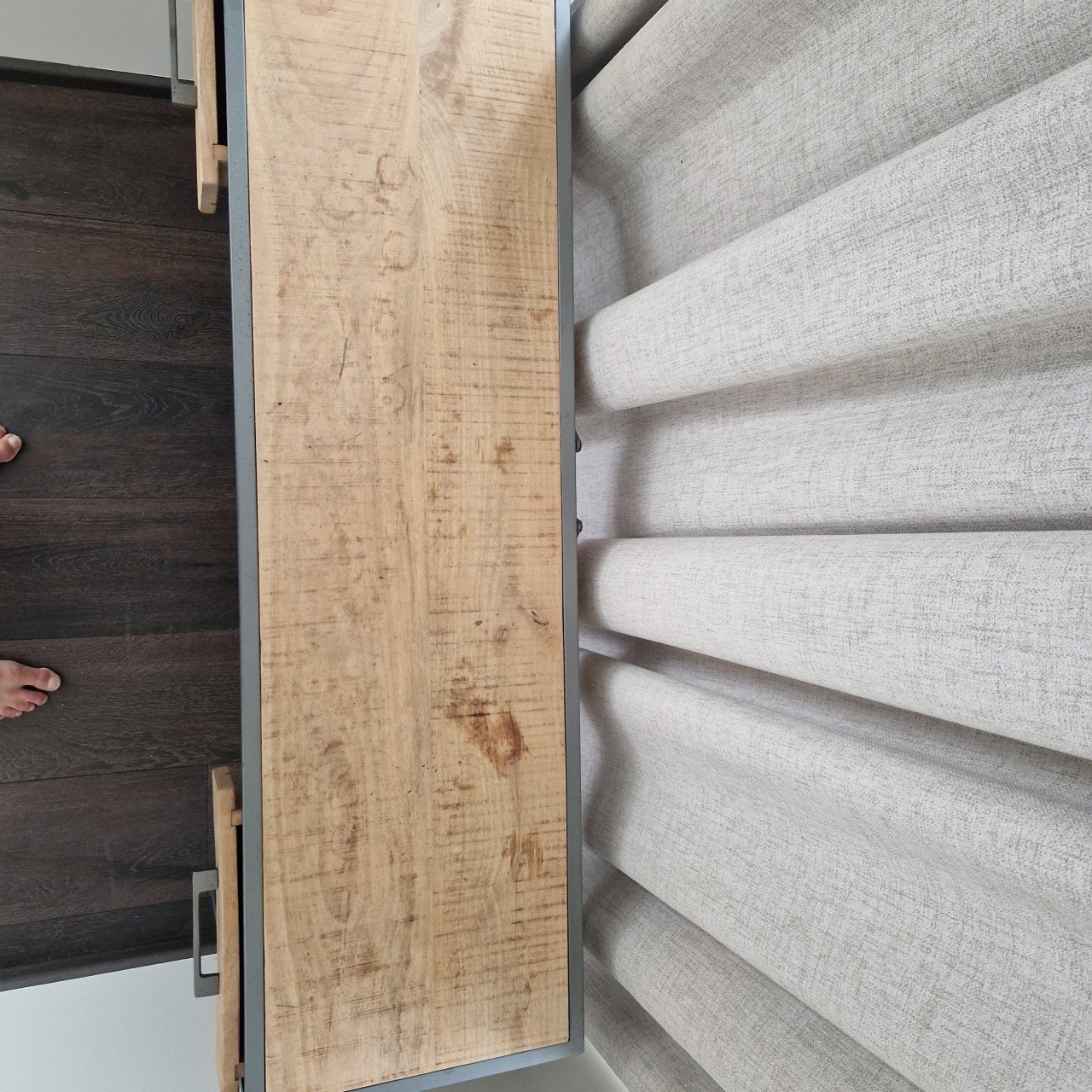 Bureau, staal met hout.