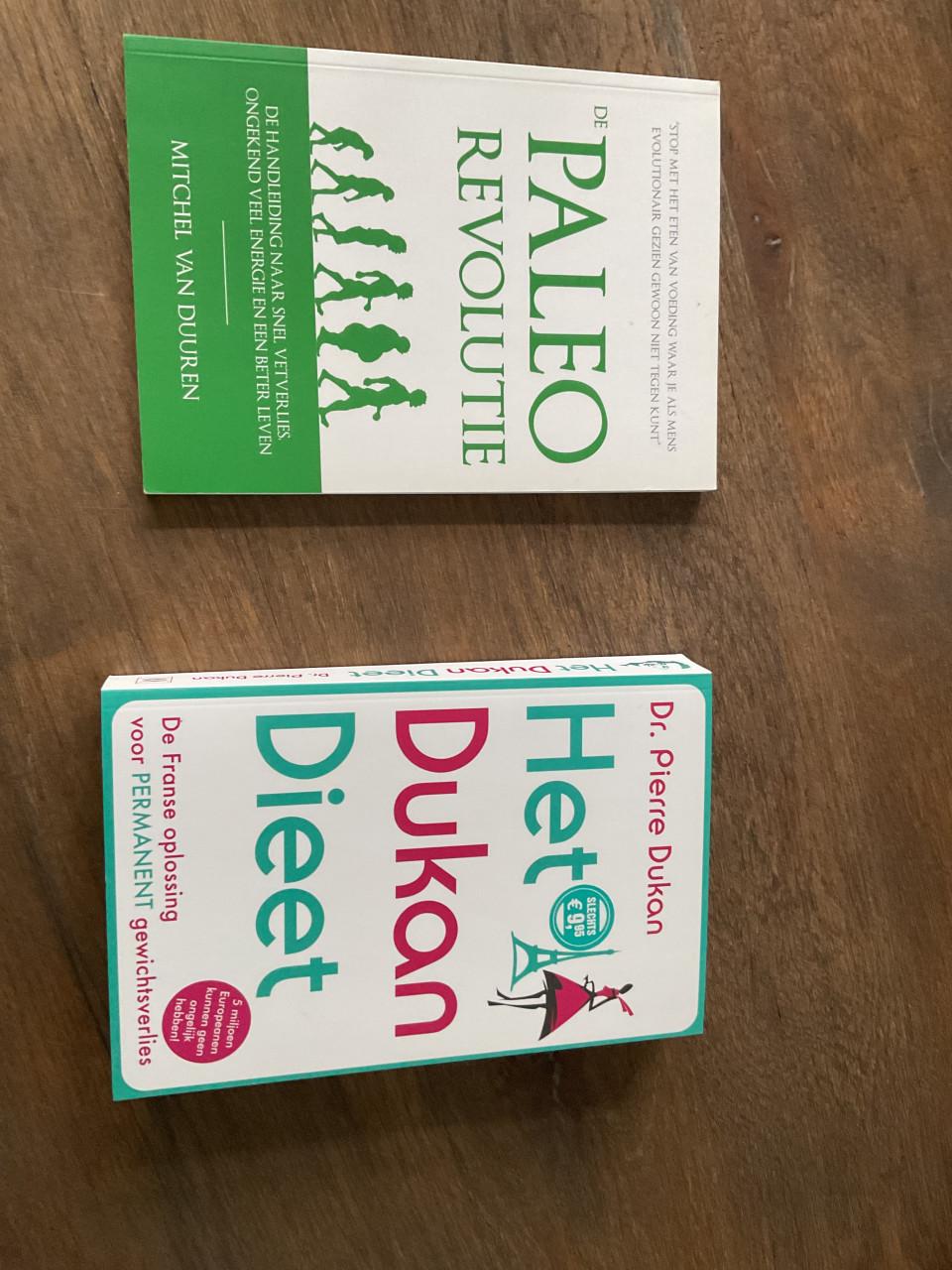 Dieetboeken.  GERESERVEERD