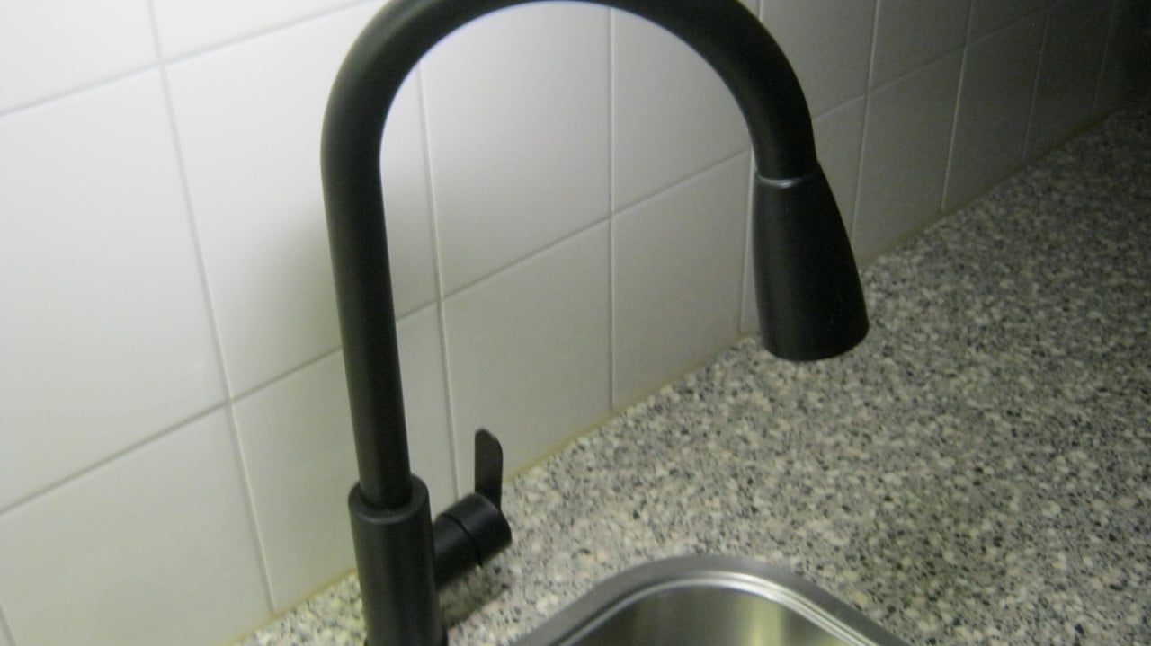 Keuken mengkraan met sla sproeier voor 20 euro