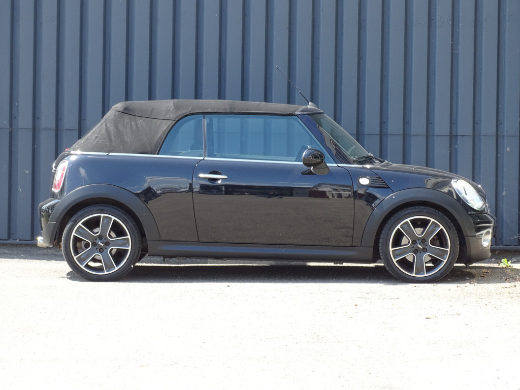 Mini Cooper Cabrio mini 1.6 pepper | airco | cruise | stoelverwarming | 17"