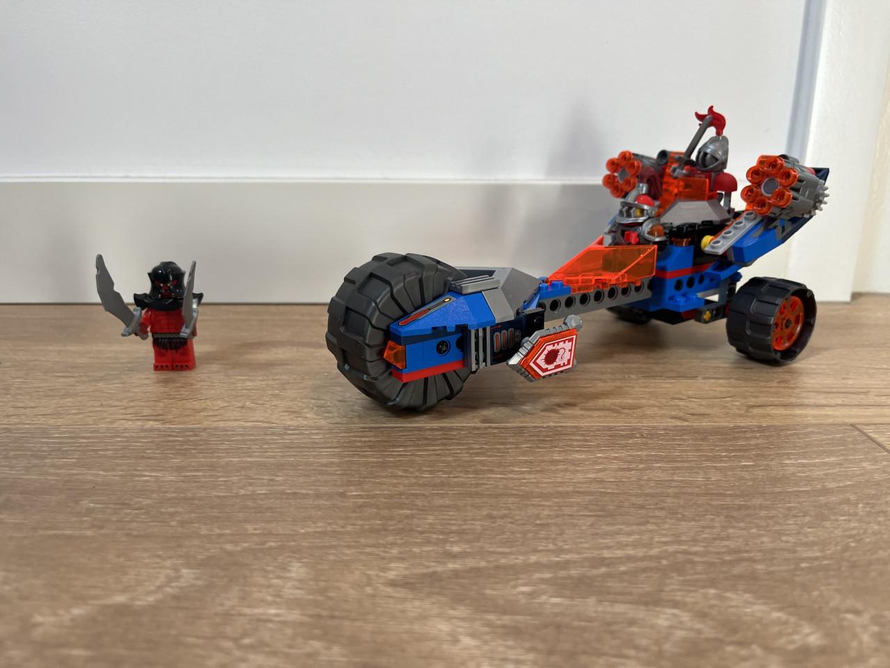 LEGO Nexo Knights Macy’s donderknots