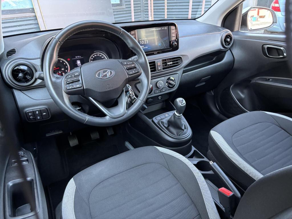 Hyundai I 10 1.0 comfort smart nl-auto, uniek lage km-stand!