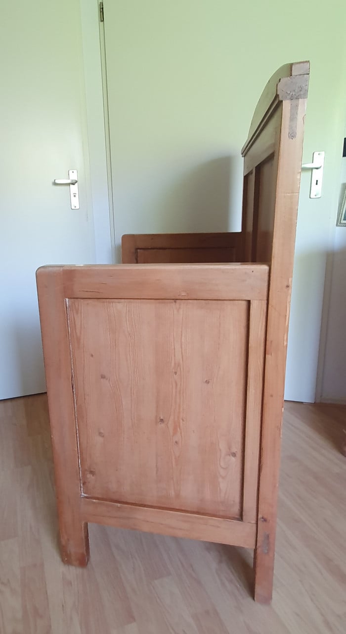 Grenen klepbank