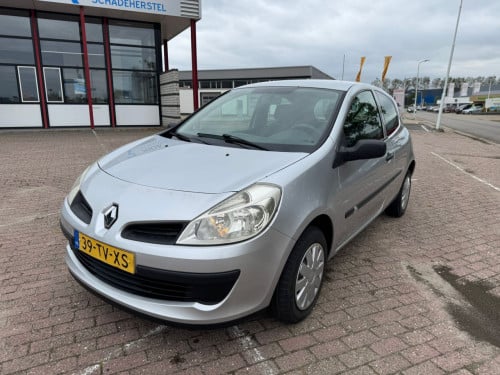 Renault clio bj 2007  1600 euro