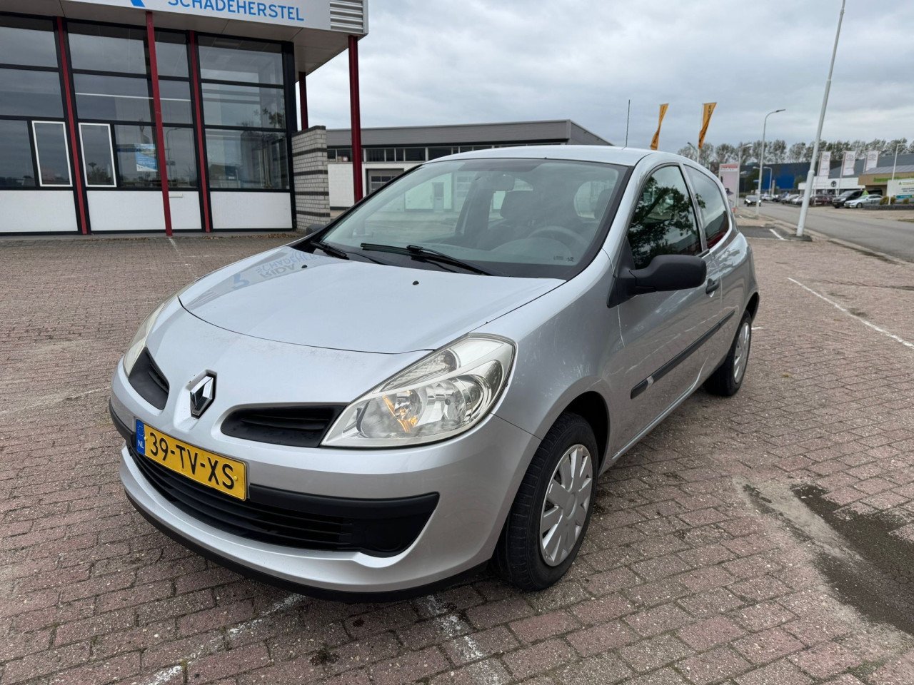 Renault clio bj 2007  1600 euro