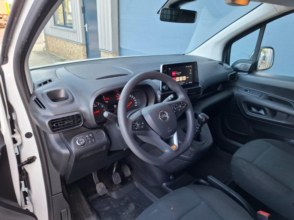 Opel Combo 1.5d l1h1 edition airco / cruise controle / navi / euro 6