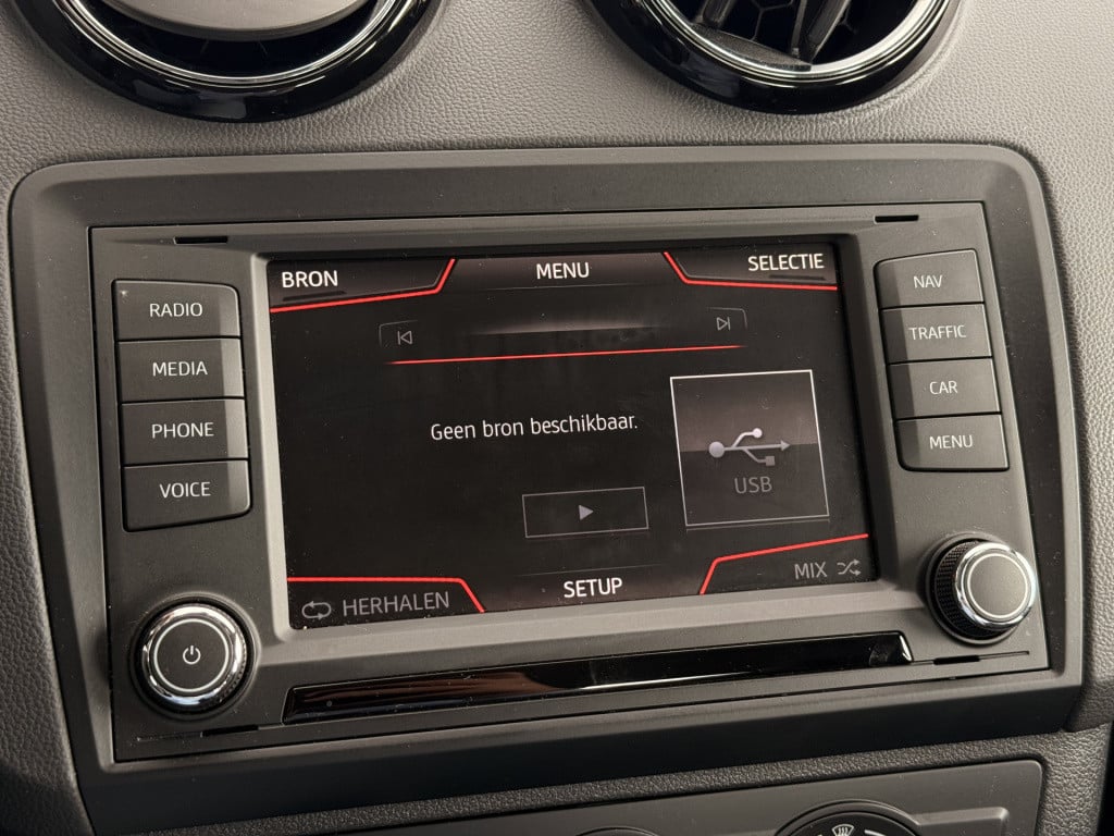 Seat Ibiza 1.0 ecotsi style | parkeersensoren | cruise control | airco | bl