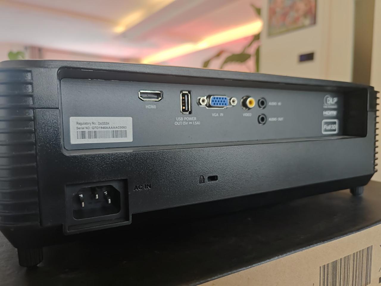 Optoma S334e DLP 3D FullHD Beamer in nieuwstaat