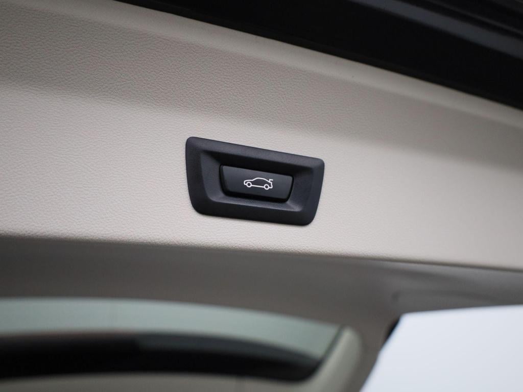 BMW X3 xdrive30e (135 kw) | automaat | panoramadak | trekhaak 2.000 kg | st