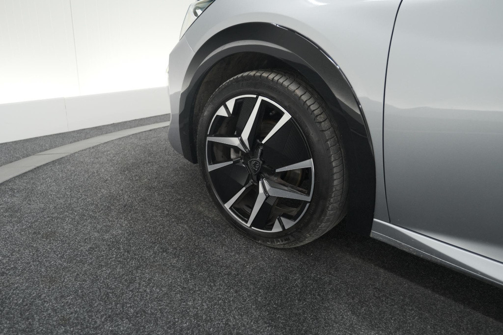 Peugeot 208 puretech 100 gt | camera | navigatie | apple carplay | parkeers