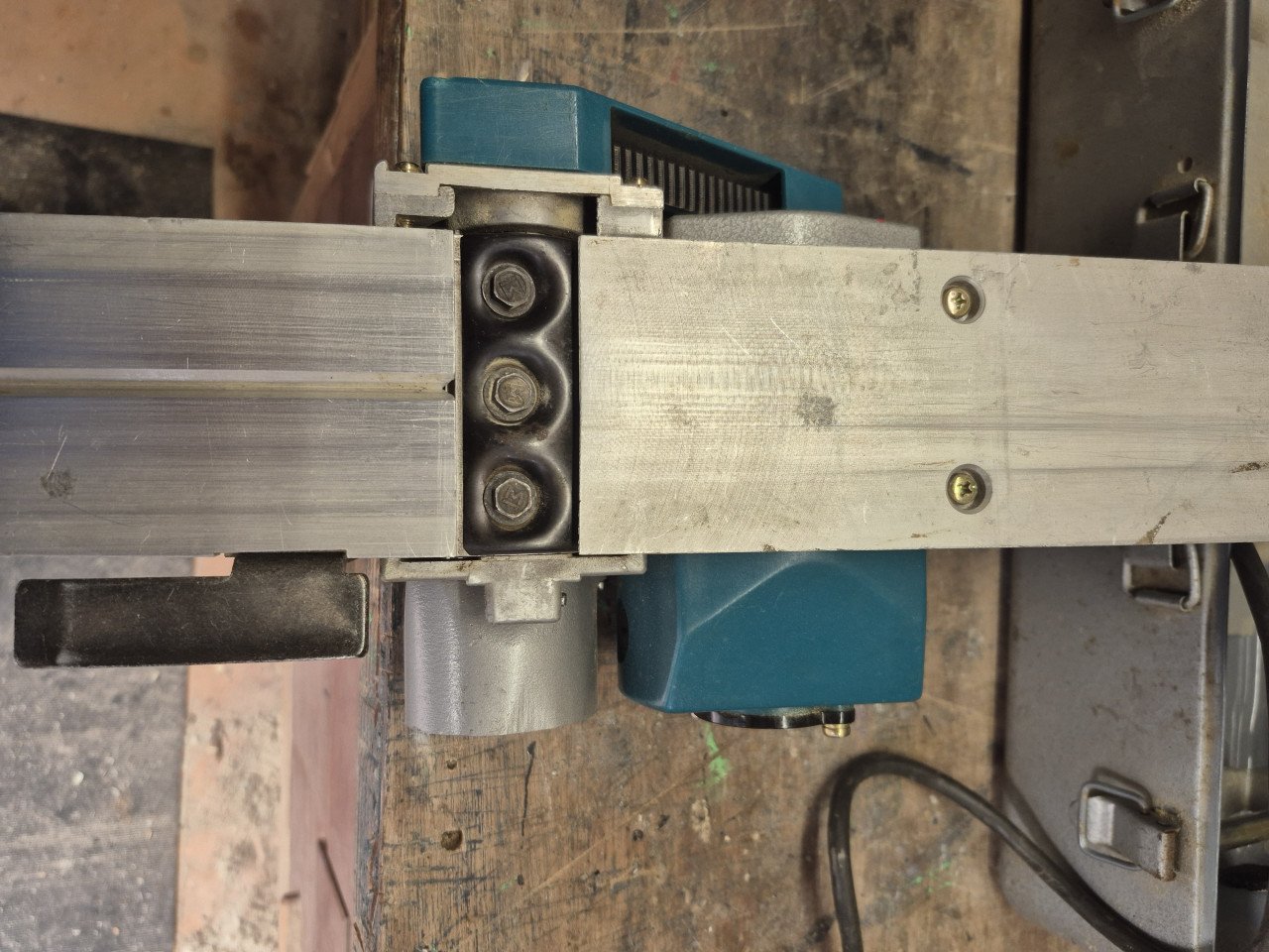 Makita schaaf 1100