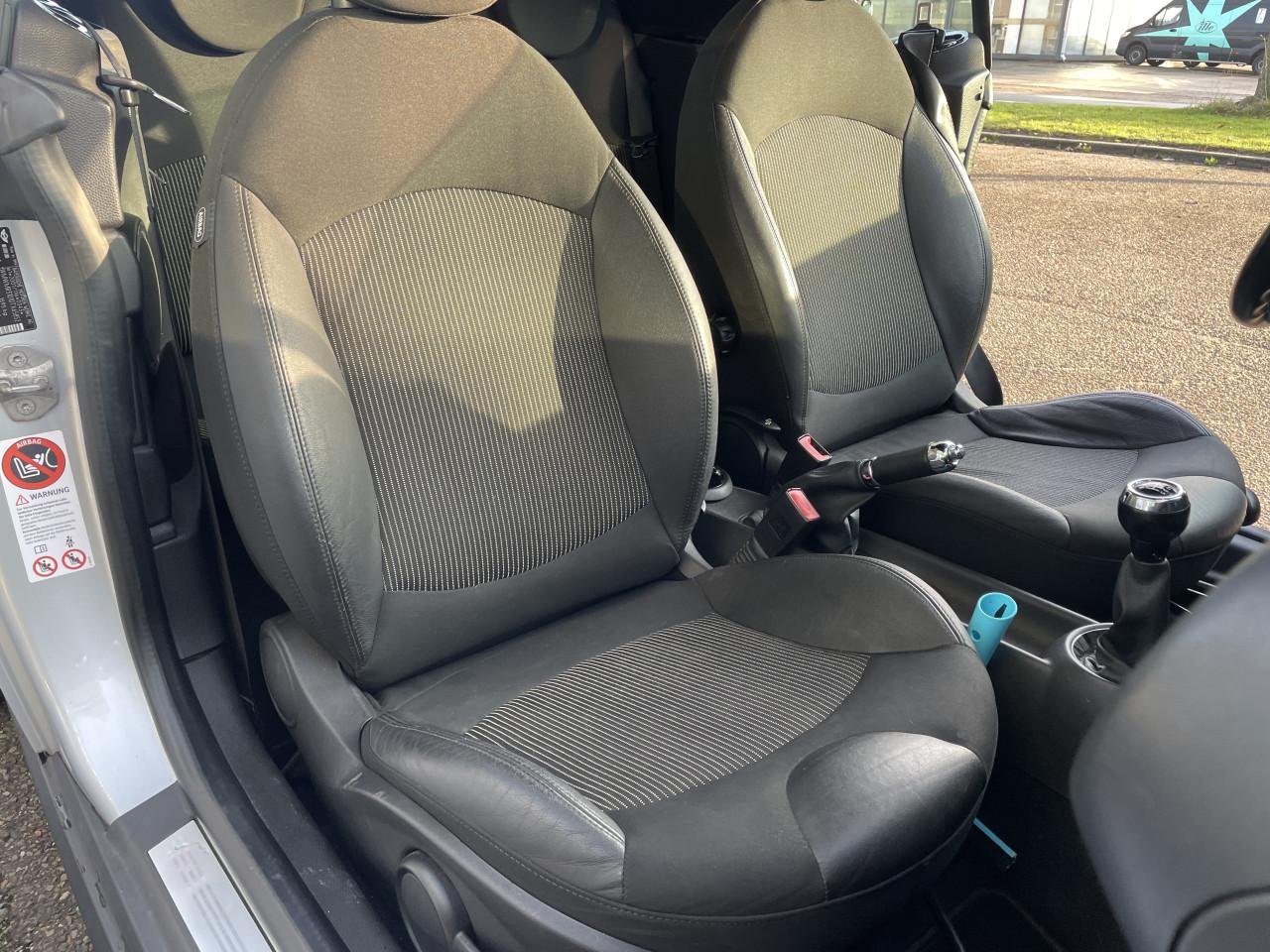 MINI Cooper 1.6 115 Pk