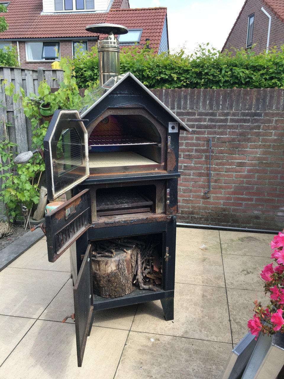 Italiaanse houtoven