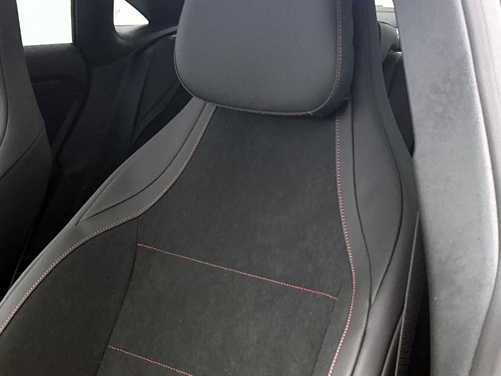 Mercedes-Benz Cla 250+ launch edition 85 kwh | nightpakket | memorypakket |