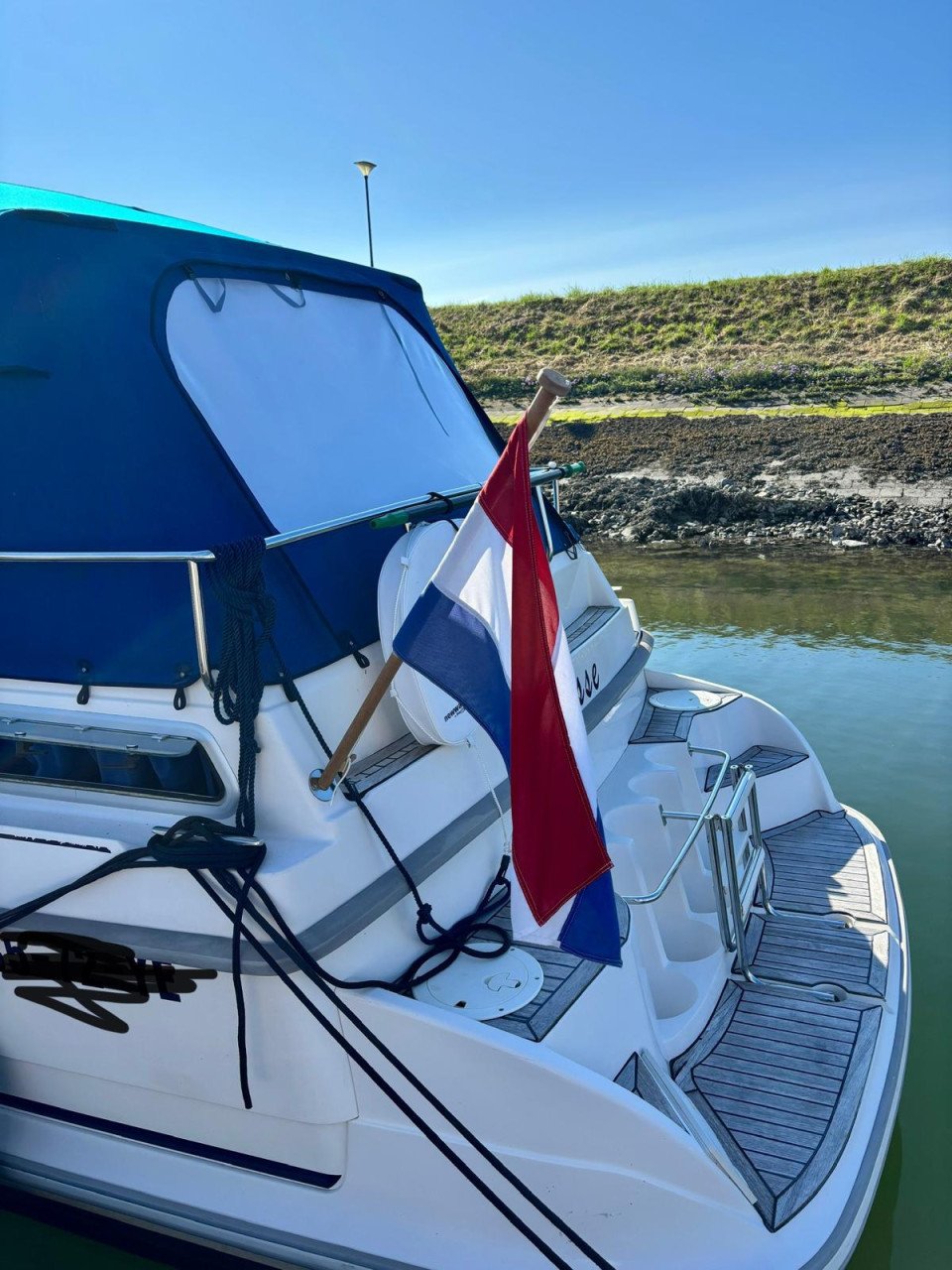 Mooie gezinsmotorboot (Marex 280 Holiday)