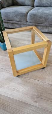 Gratis Bijzettafeltje