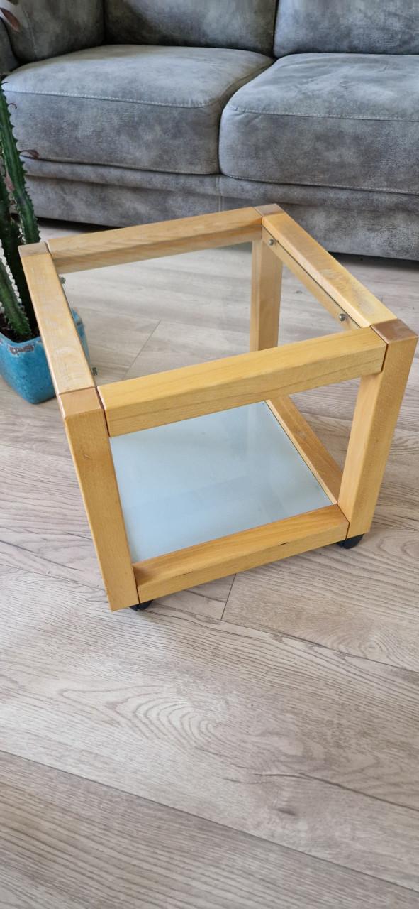 Gratis Bijzettafeltje