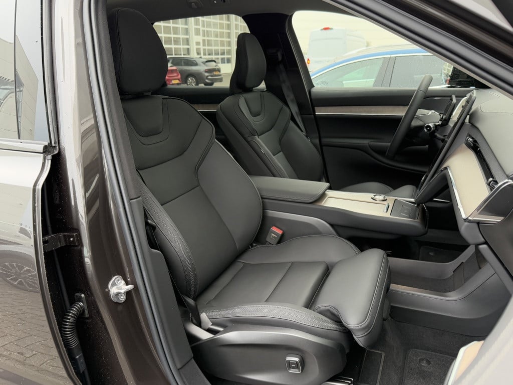 Volvo Ex90 twin performance ultra demo | nieuwprijs € 111.804,= | luchtveri