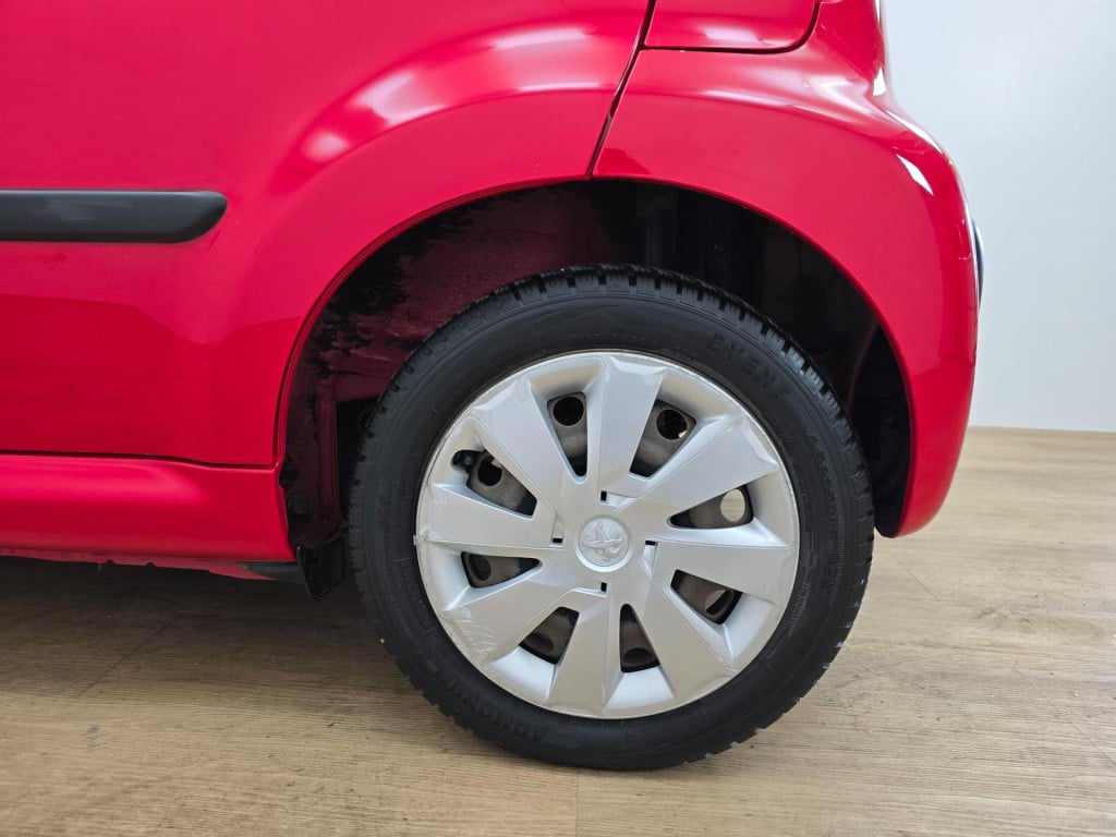 Peugeot 107 occasion 1.0 access accent met airco en 5 deurs uitvoering | tr