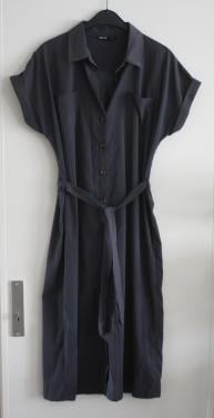 Grijze jurk maat 38