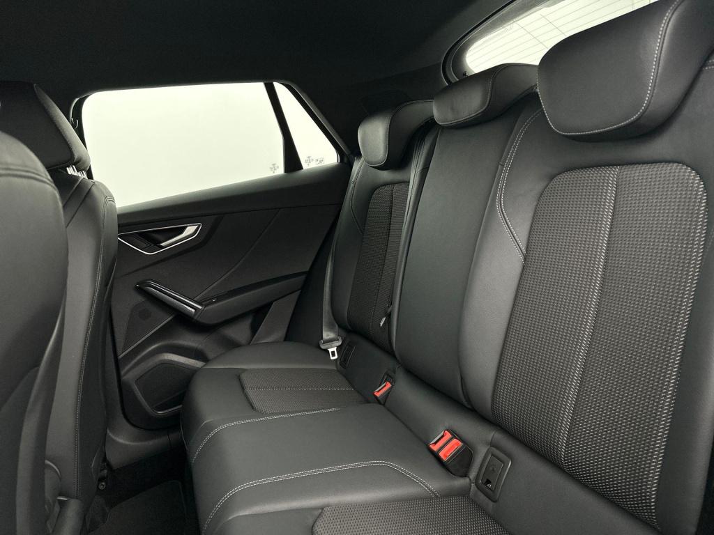 Audi Q2 s edition 35 tfsi 110 kw / 150 pk hatchback 7 vers