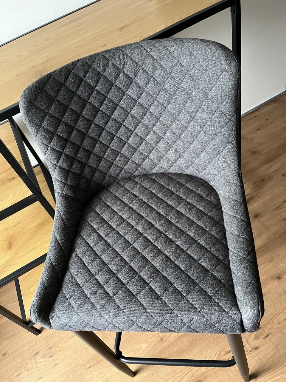 Bartafel met barstoel