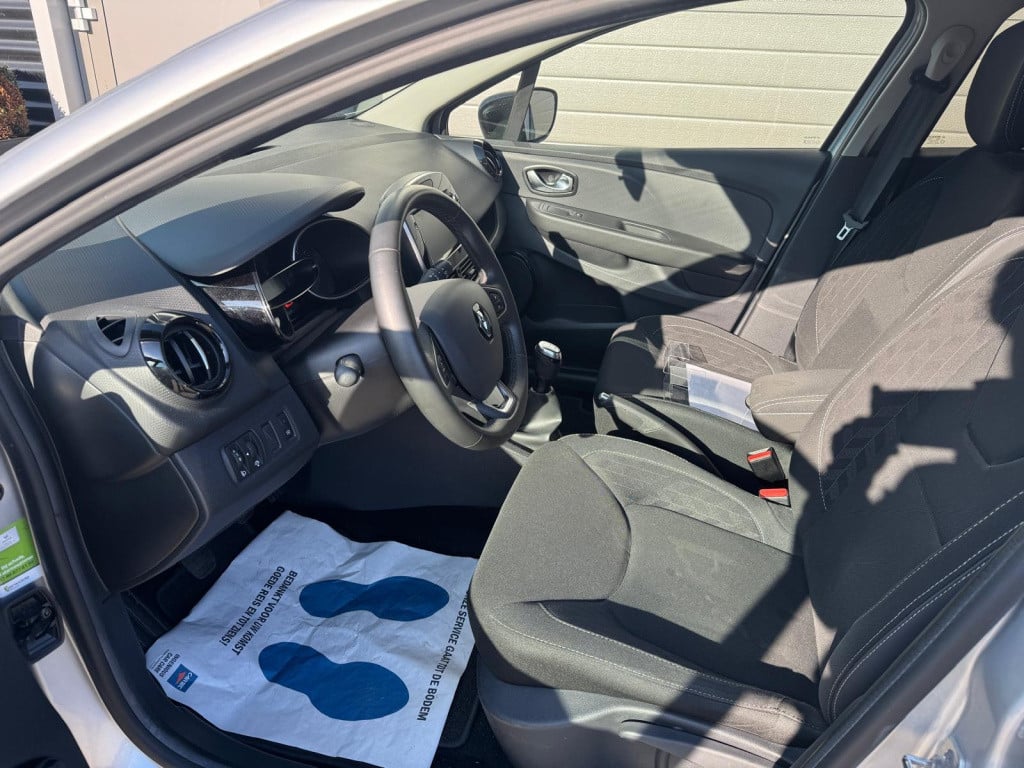 Renault Clio estate 0.9 tce limited