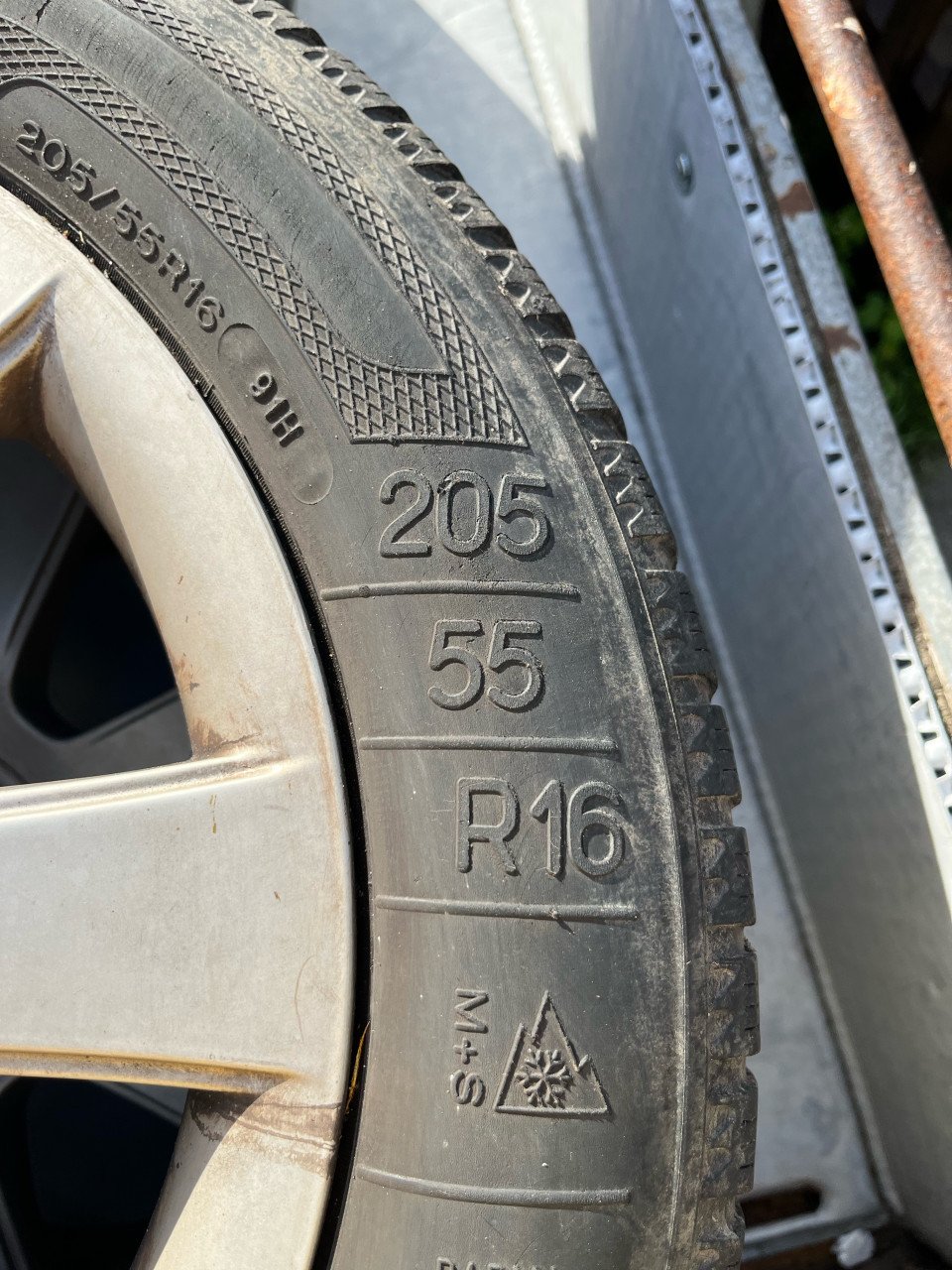 Banden set 205/55R16