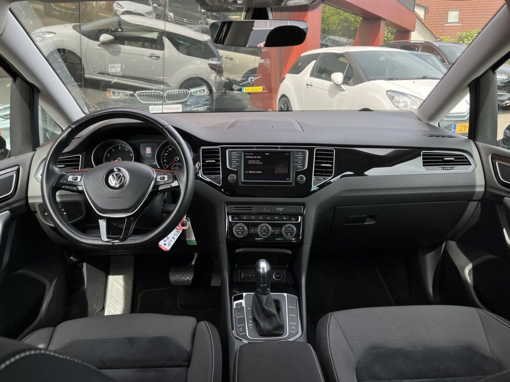 Volkswagen Golf Sportsvan 1.4 tsi highline | massage | 17'' | stoelverw. | 
