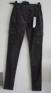 Nieuwe glanzede grijze broek cargo maat 42