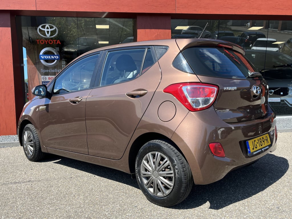 Hyundai I 10 1.0i i-motion comfort | climate | radio | cruise
