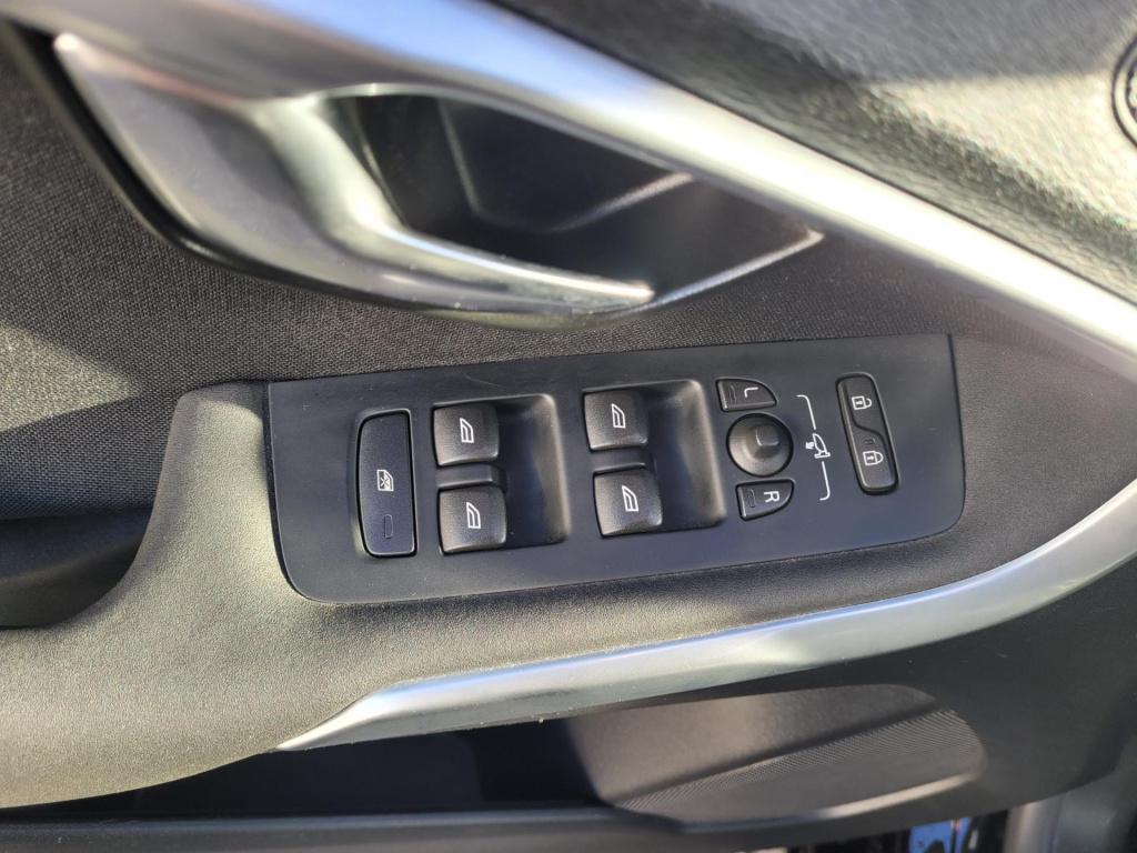 Volvo V40 2.0 d2 summum business