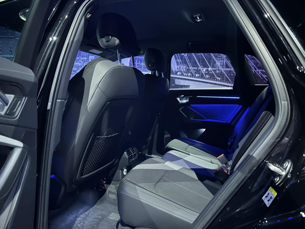 Audi Q3 35 tfsi s line pro line s *navi*appconnect*camera*