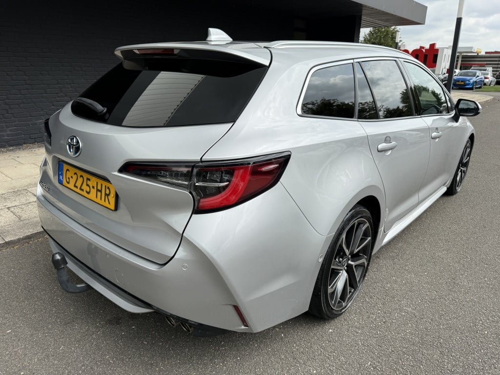 Toyota Corolla Touring Sports 2.0 hybrid executive // 185pk // jbl audio //
