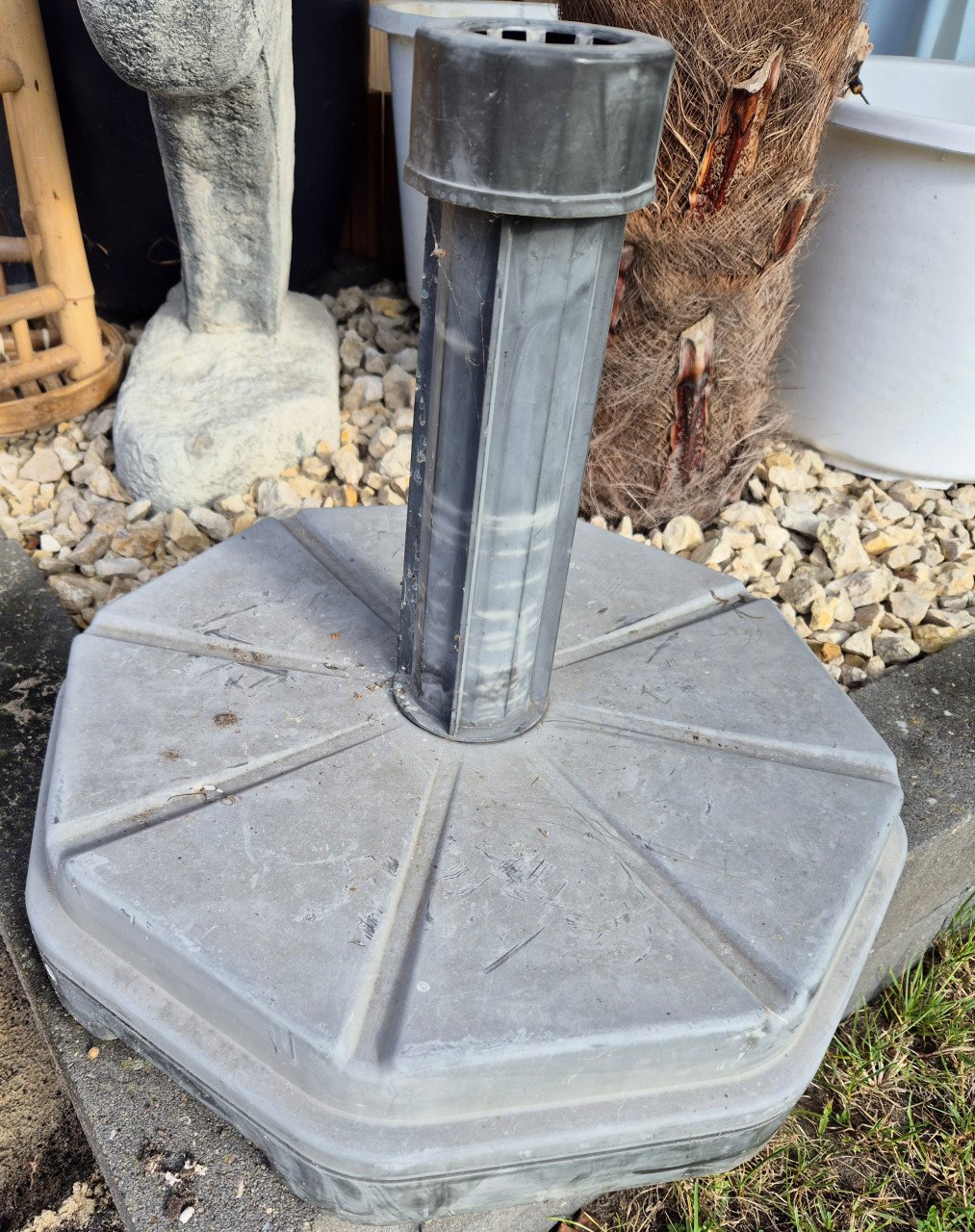Parasol met voet gratis
