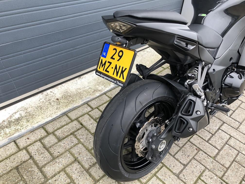 Kawasaki Z1000SX uit 2013 met 37dkm, nette staat, diverse extra's €6295,-