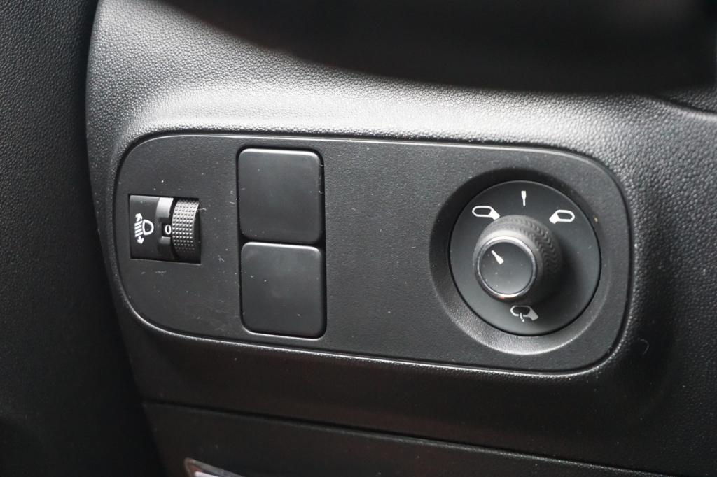 Citroen C3 1.2 puretech saint james climate / cruise / stoelverw. / parkeer