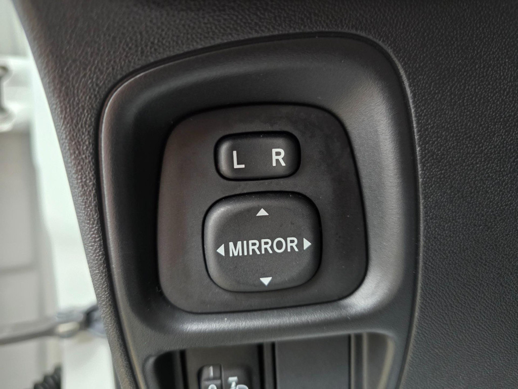 Toyota Aygo occasion met parkeercamera en weinig km | tweedehands toyota ay