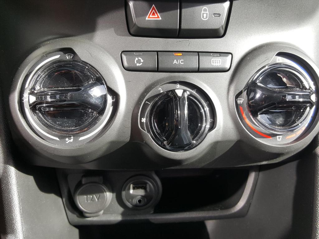 Peugeot 2008 active 1.2 pt-82pk trekhaak | navigatie | cruise control | air