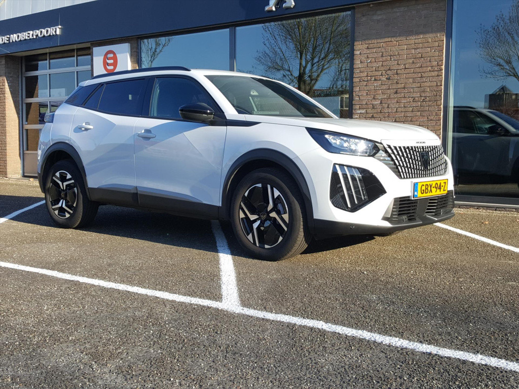 Peugeot 2008 allure 1.2 puretech 100pk navigatie | achteruitrijcamera | app