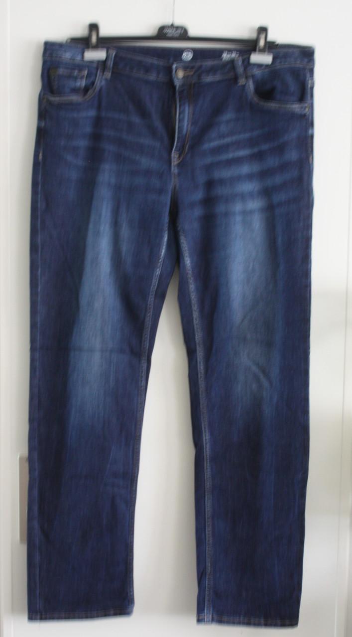 Donkerblauwe spijkerbroek maat 48