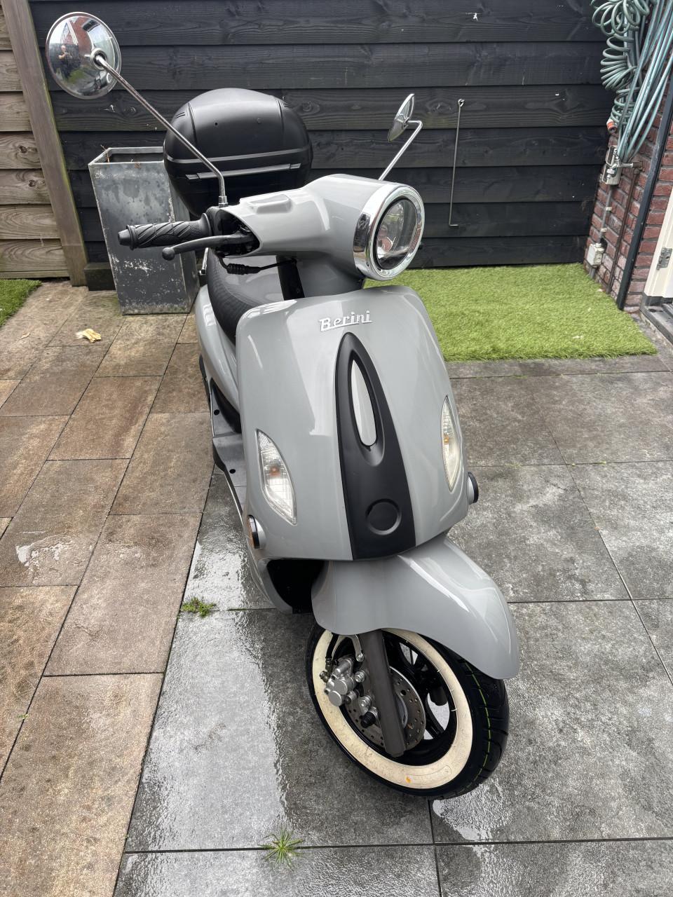 Berini snorscooter 25 km