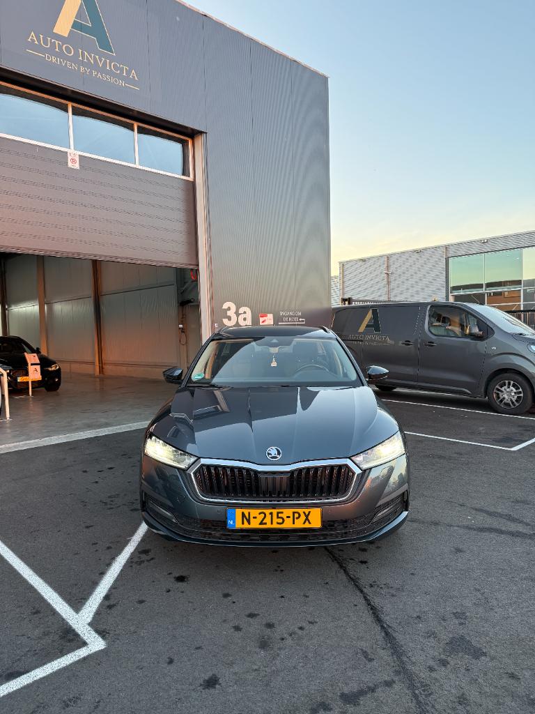 Skoda Octavia combi 1.5 tsi - first edition