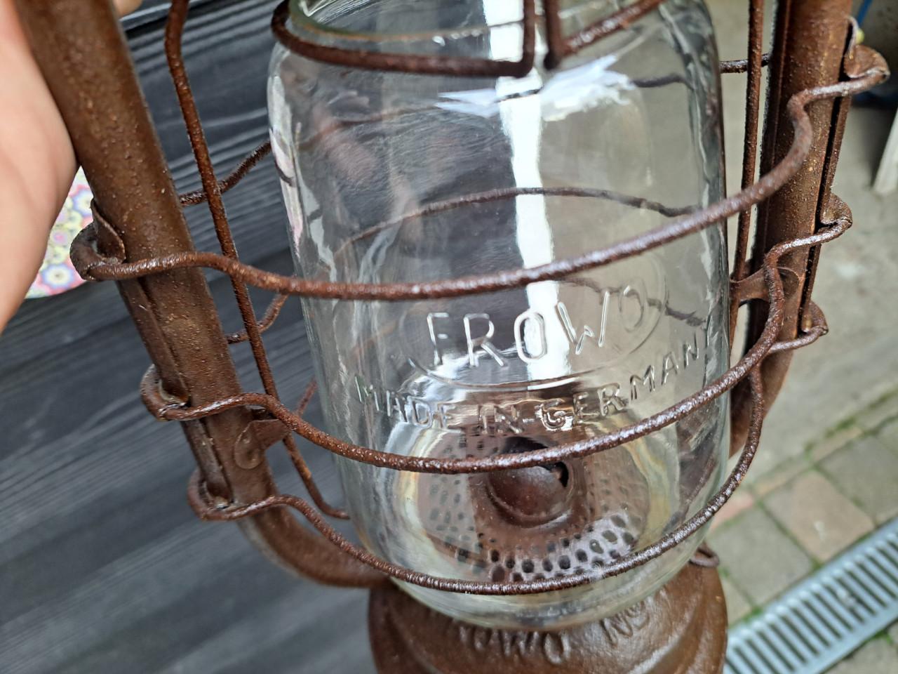 Frowo olielamp