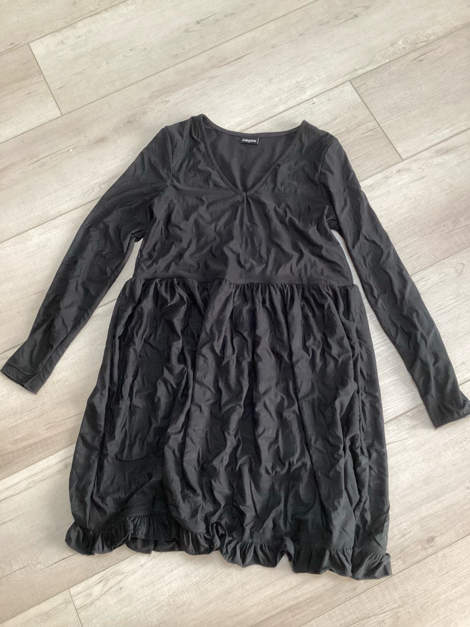 Nieuw jurkje met laagjes merk pieces M stretch