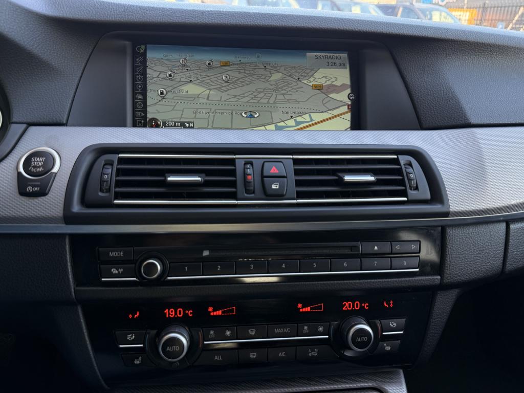 BMW 5 Serie 528i m pakket | head-up | cruise | stoelverwarming | navi | led