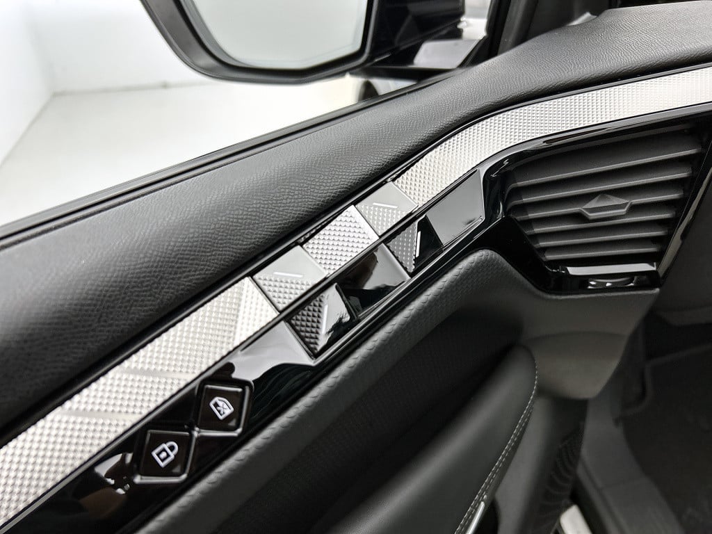 Ds Ds 4 e-tense 225pk automaat rivoli | rijklaar | elektrische achterklep |