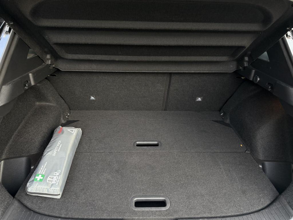 Nissan Qashqai 1.5 epower n-connecta // black editie //