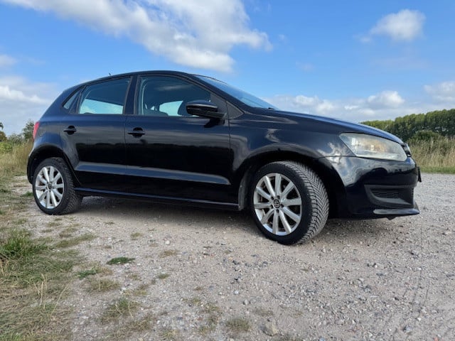 Volkswagen Polo 1.4 • Benzine • 2010 • 123.000 km • Zwart • APK 02-2026