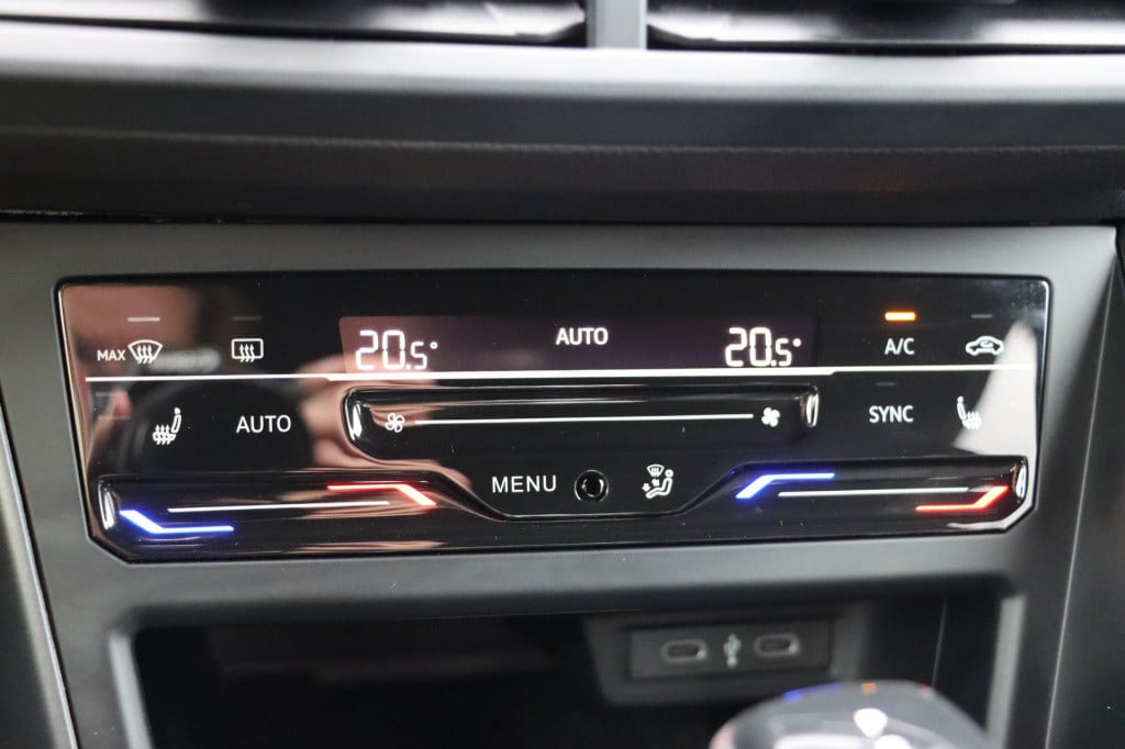 Volkswagen Polo 1.0 tsi r-line business